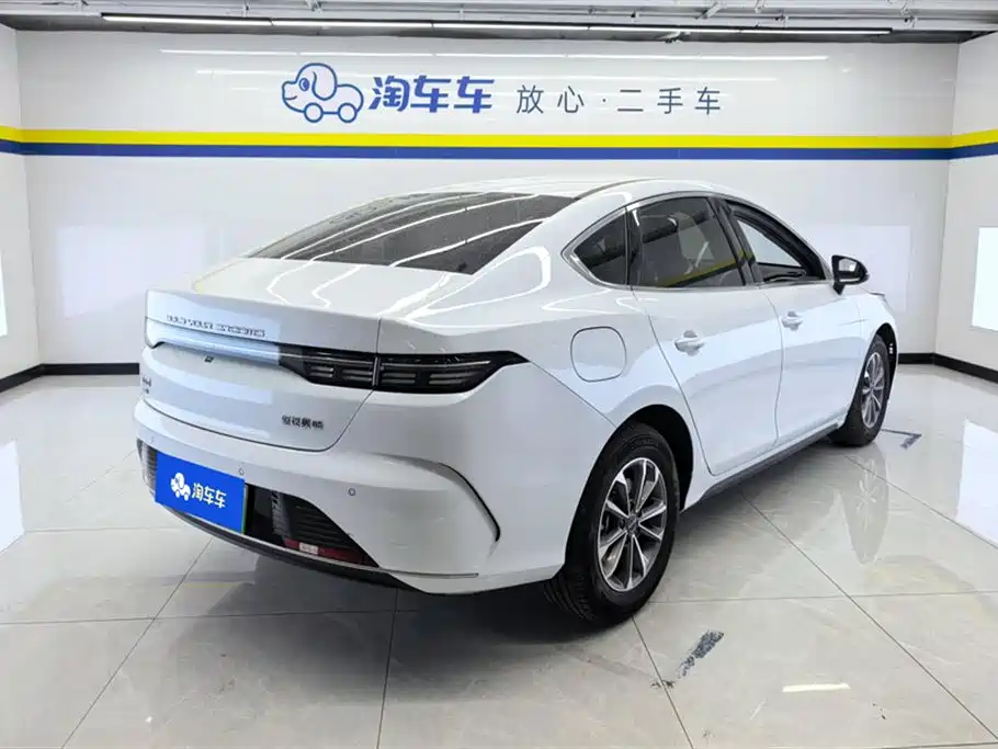 BYD Destroyer 05 2025 — фото 3