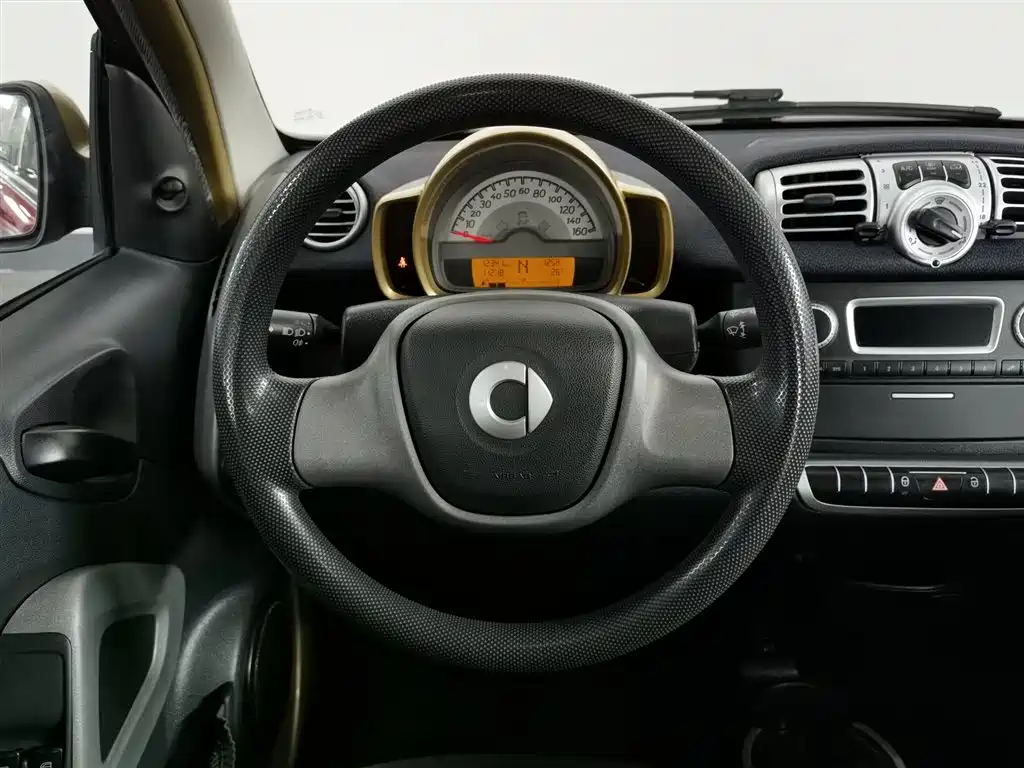 smart Fortwo 2012 — фото 11