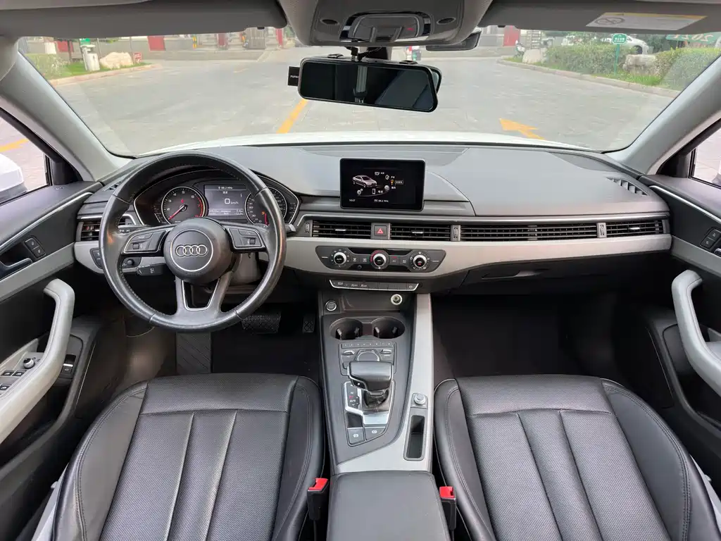 Audi A4L 2017 — фото 20