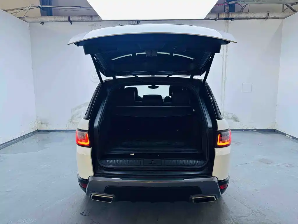 Land Rover Sport PHEV 2019 — фото 19