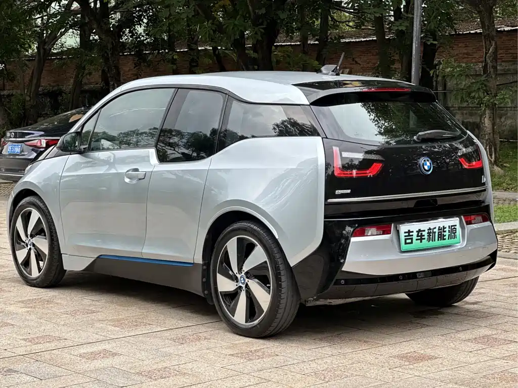 BMW i3 2017 — фото 8