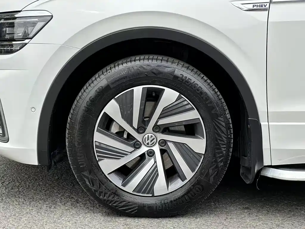 Volkswagen Tiguan L PHEV 2021 — фото 19