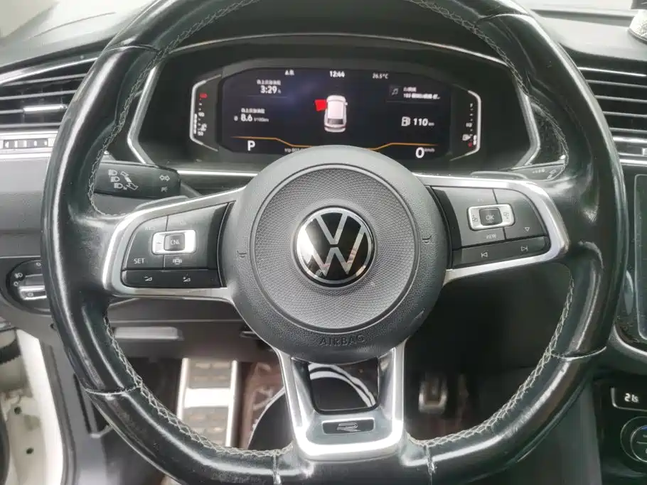 Volkswagen Tiguan L 2021 — фото 15