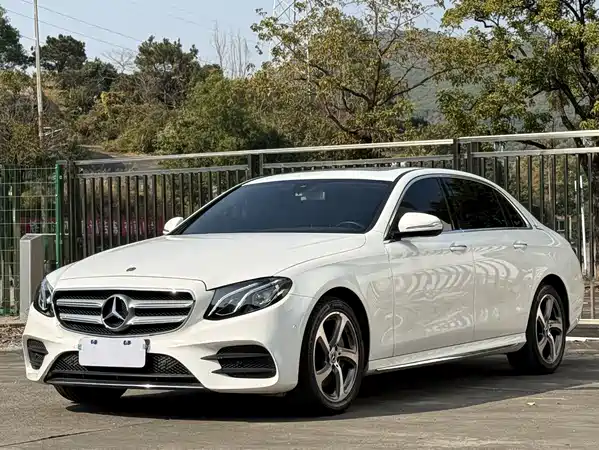 Mercedes-Benz E-Class 2016