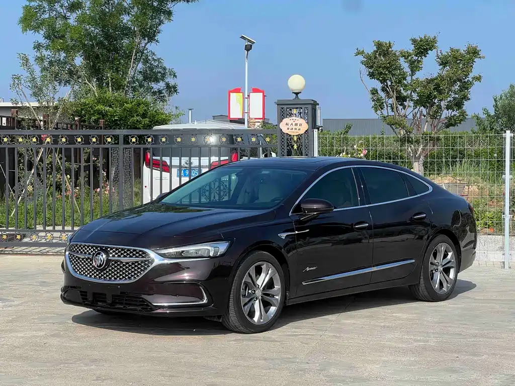 Buick LaCrosse 2021 — фото 1