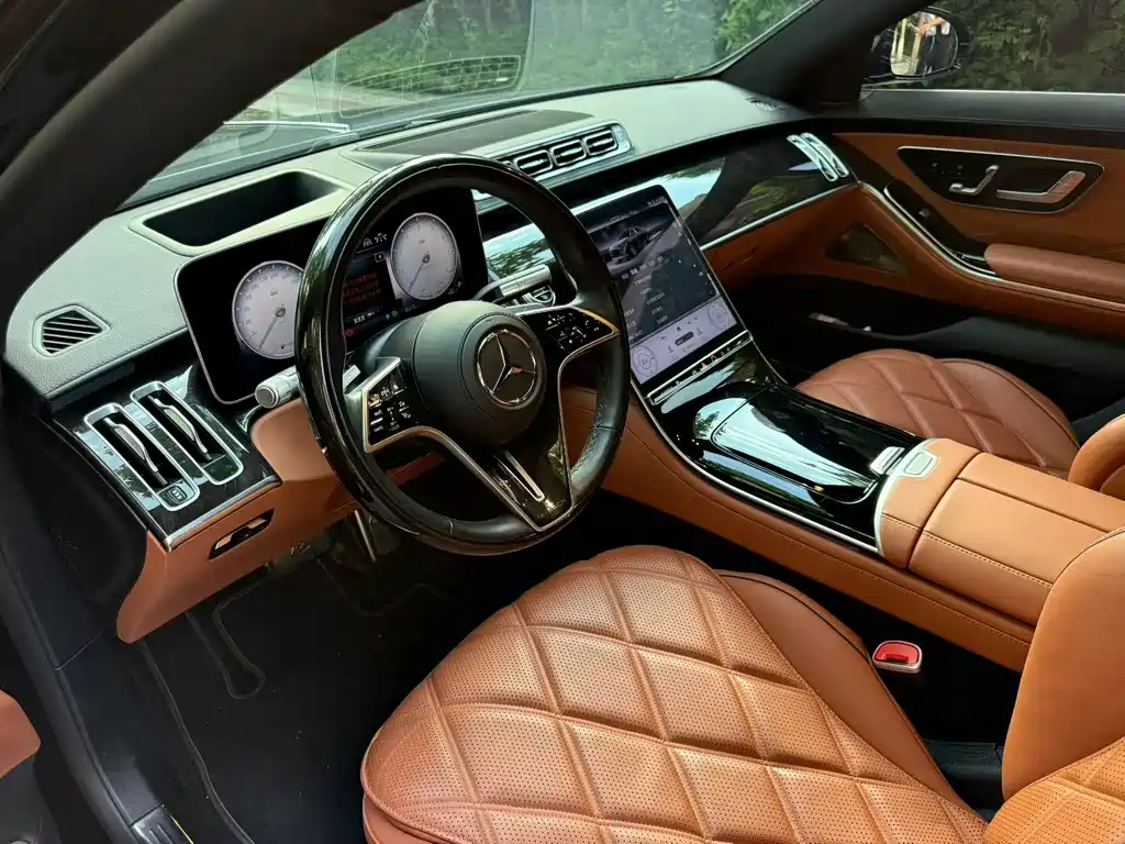 Mercedes-Benz S-Class 2024