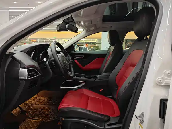 Jaguar F-PACE 2017