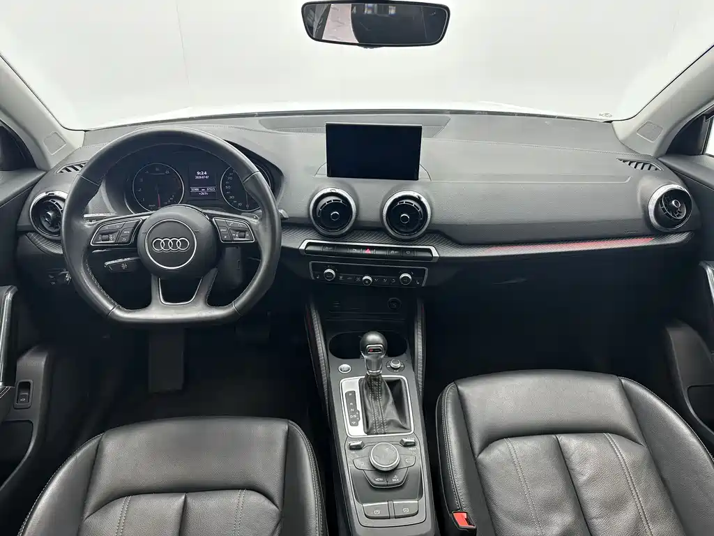 Audi Q2L 2023
