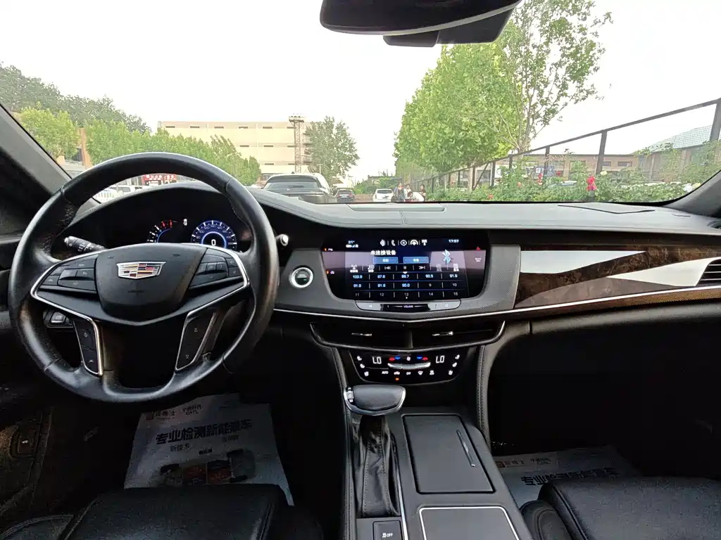 Cadillac CT6 2018 — фото 19