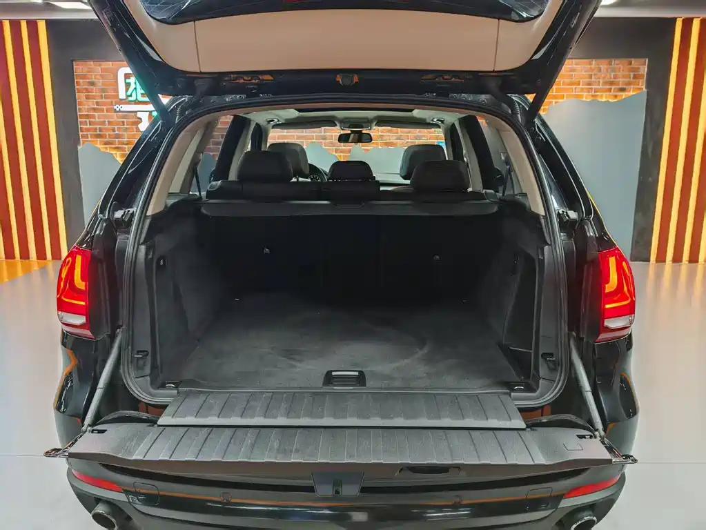 BMW X5 2015 — фото 15