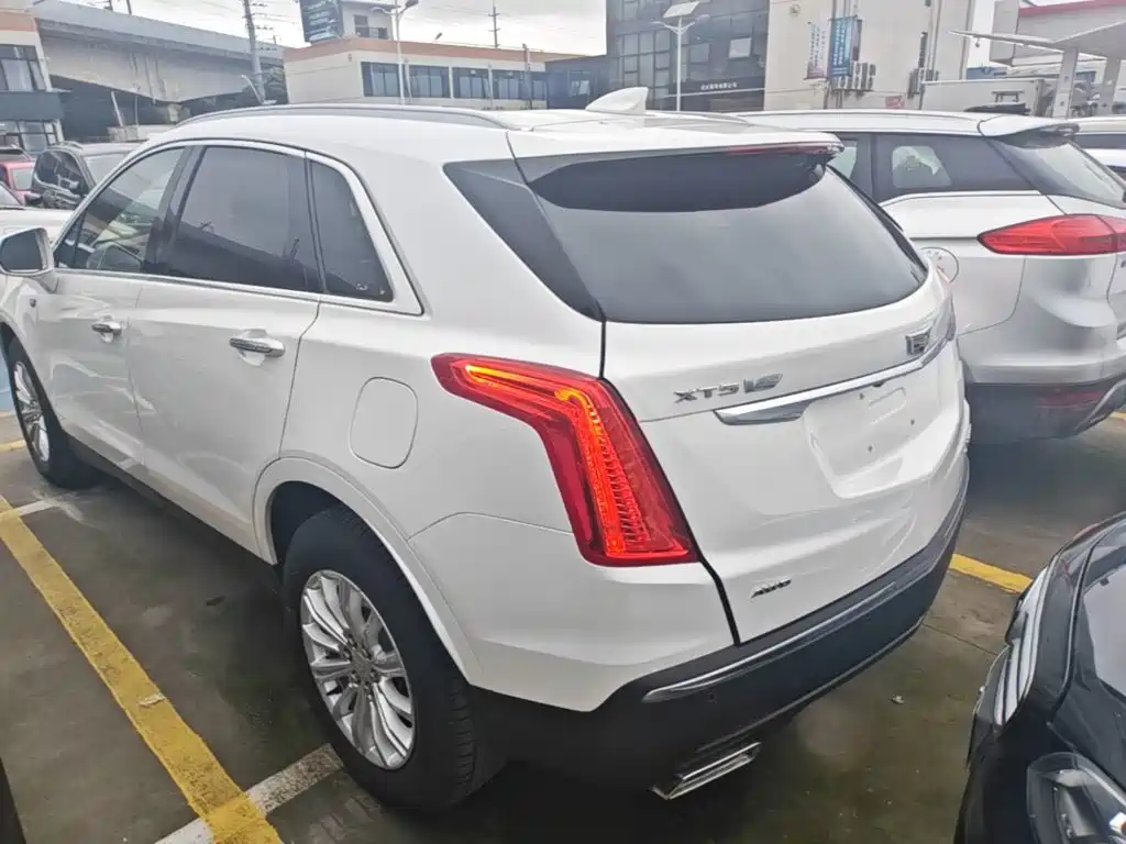 Cadillac XT5 2019 — фото 23