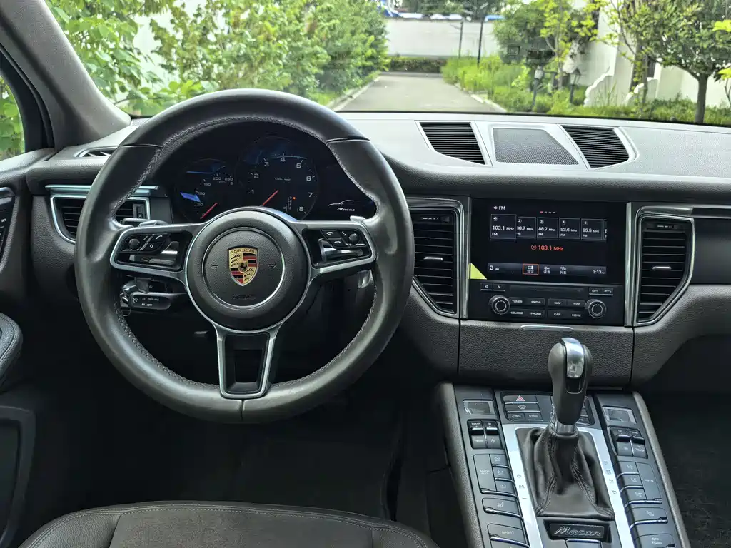 Porsche Macan 2018
