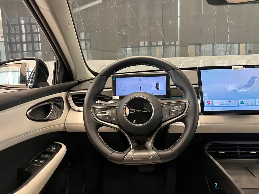 BYD Seal 05 DM-i 2025 — фото 12