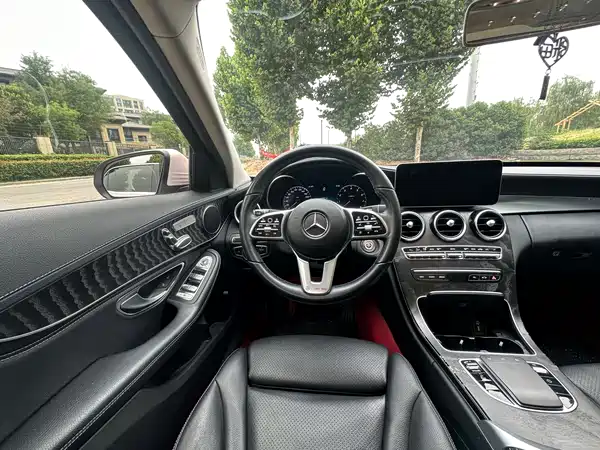 Mercedes-Benz C-Class 2019