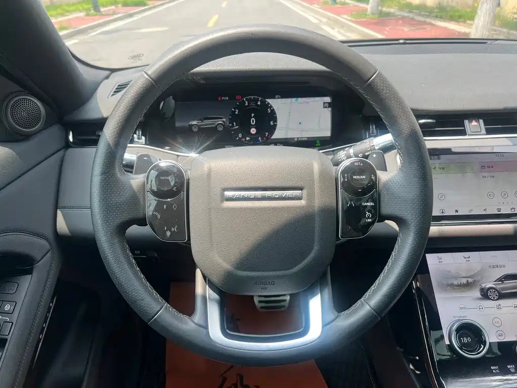 Land Rover Evoque 2021 — фото 10