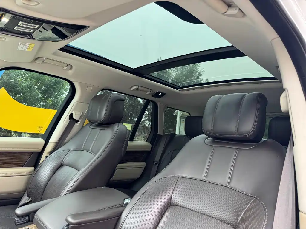 Land Rover Range Rover 2020 — фото 15