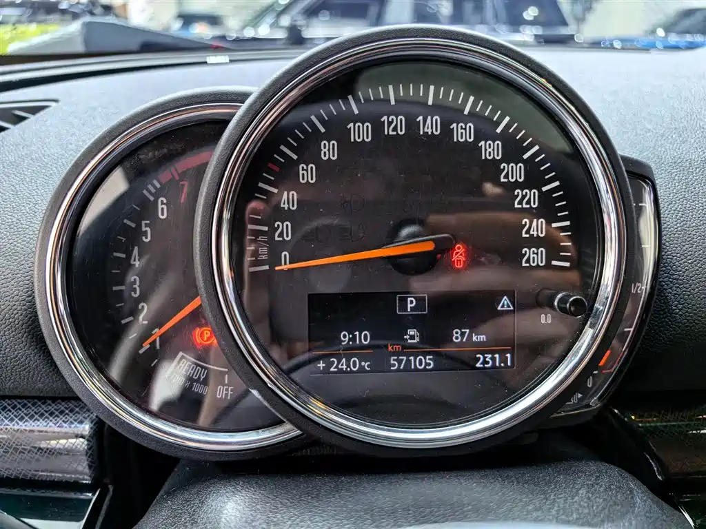 MINI Clubman 2020 — фото 9