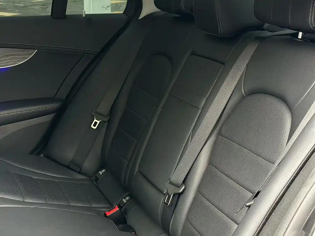 Mercedes-Benz C-Class 2022 — фото 3