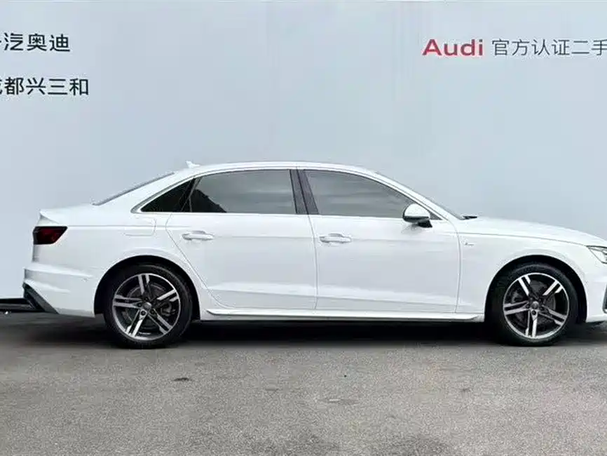 Audi A4L 2020 — фото 3