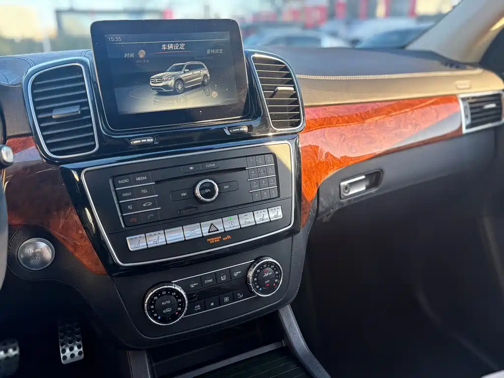 Mercedes-Benz GLS AMG 2016 — фото 14