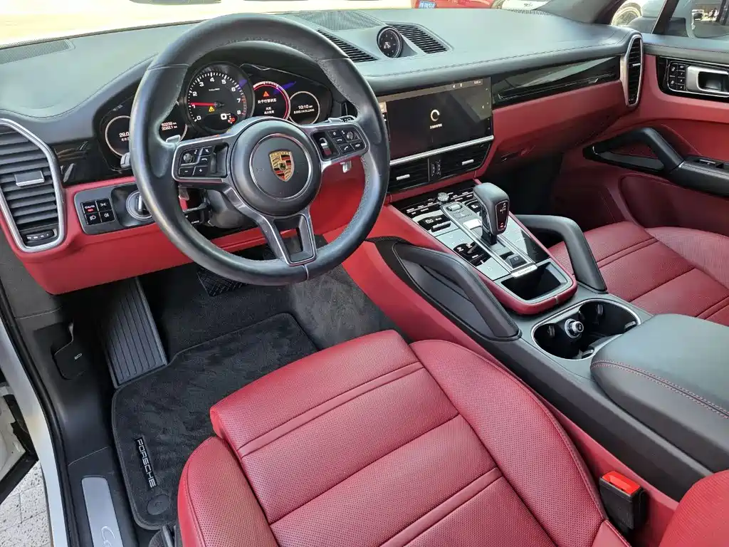 Porsche Cayenne 2021 — фото 13