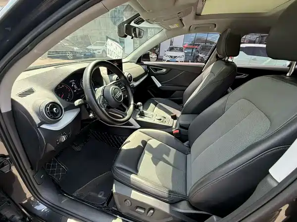 Audi Q2L 2018