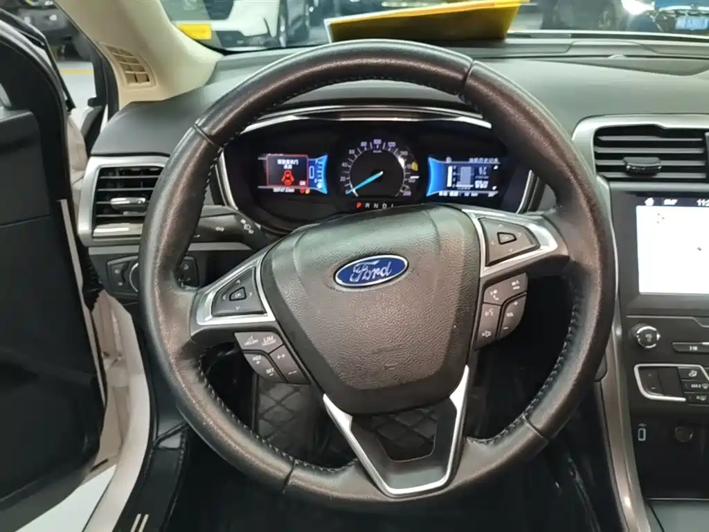 Ford Mondeo New Energy 2020 — фото 11