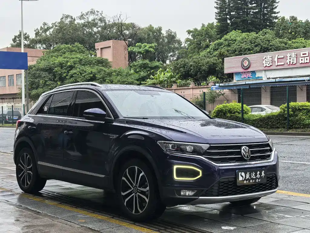 Volkswagen T-Roc 2021 — фото 3