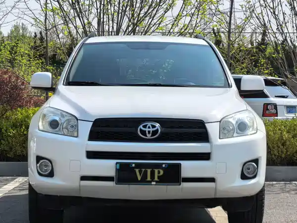 Toyota RAV4 2013