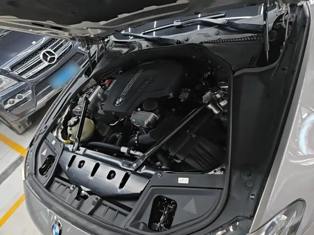 BMW 5 Series 2015 — фото 20