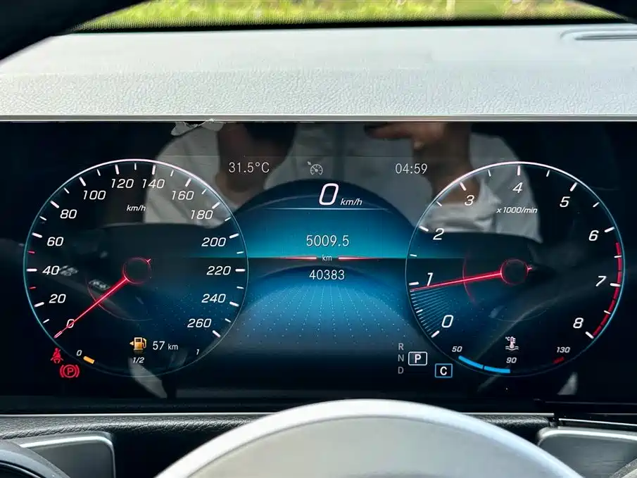 Mercedes-Benz GLB 2020 — фото 28