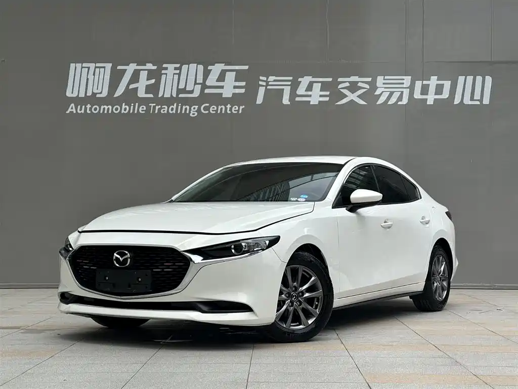 Mazda 3 Axela 2021 — фото 14