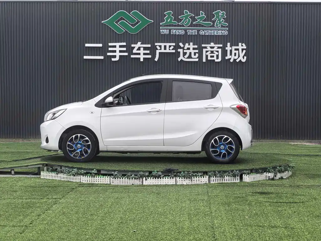 Changan EV 2019 — фото 19