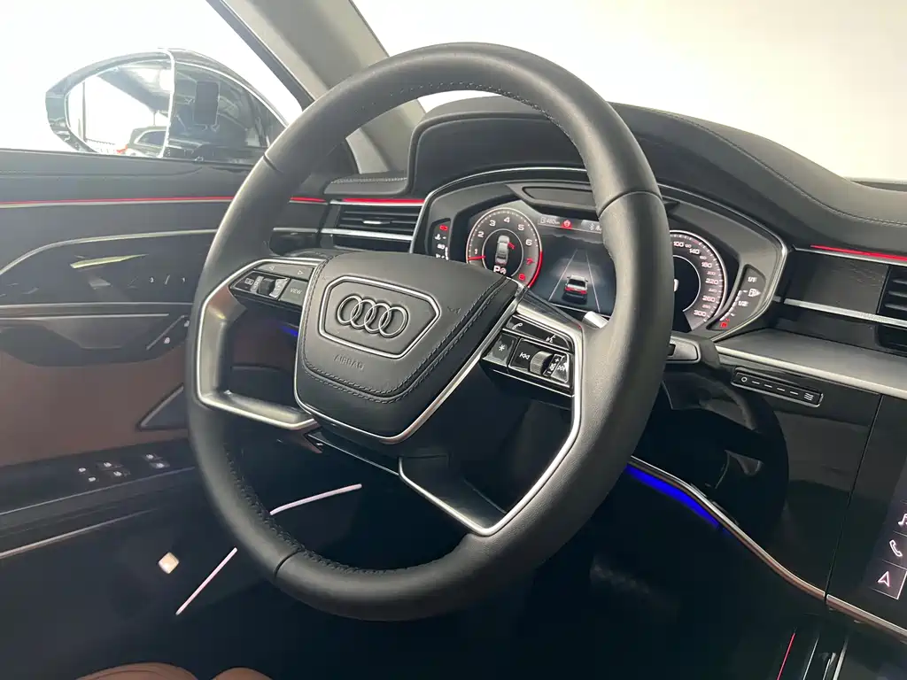 Audi A8 2025 — фото 12