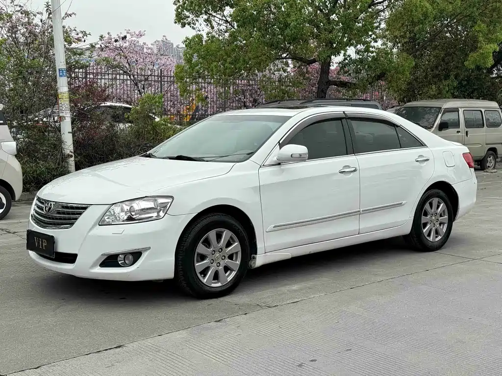 Toyota Camry 2007 — фото 1