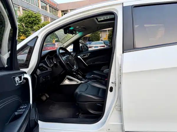 Geely Vision X3 2017