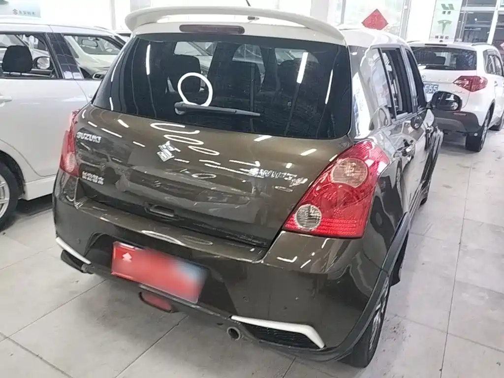 Suzuki Swift 2015