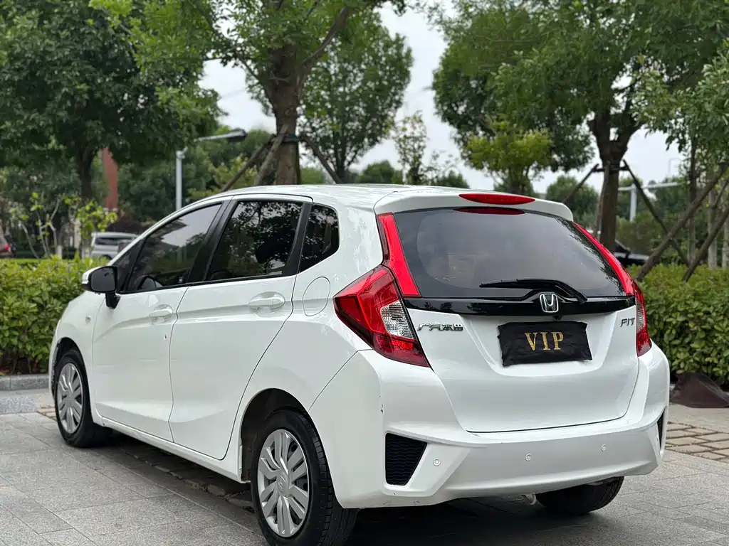 Honda Fit 2015 — фото 7