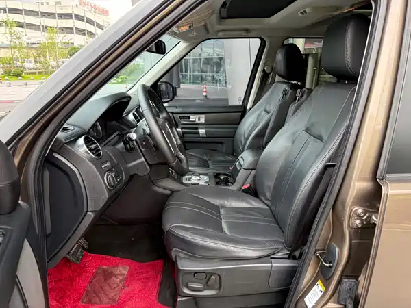 Land Rover Discovery 2014