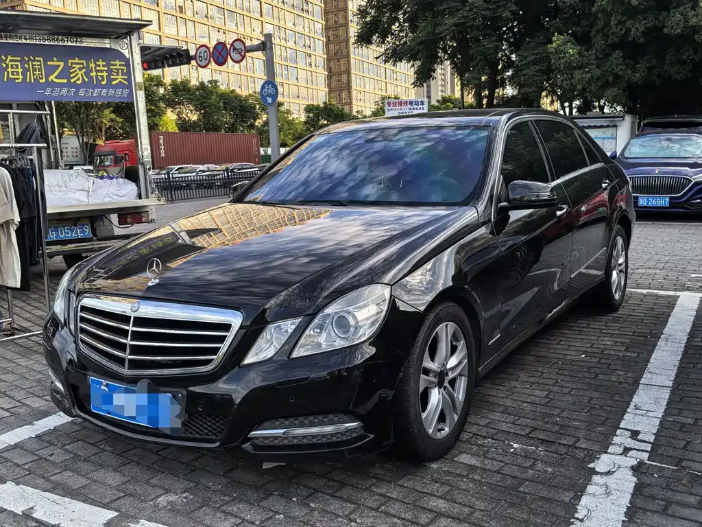 Mercedes-Benz E-Class 2010