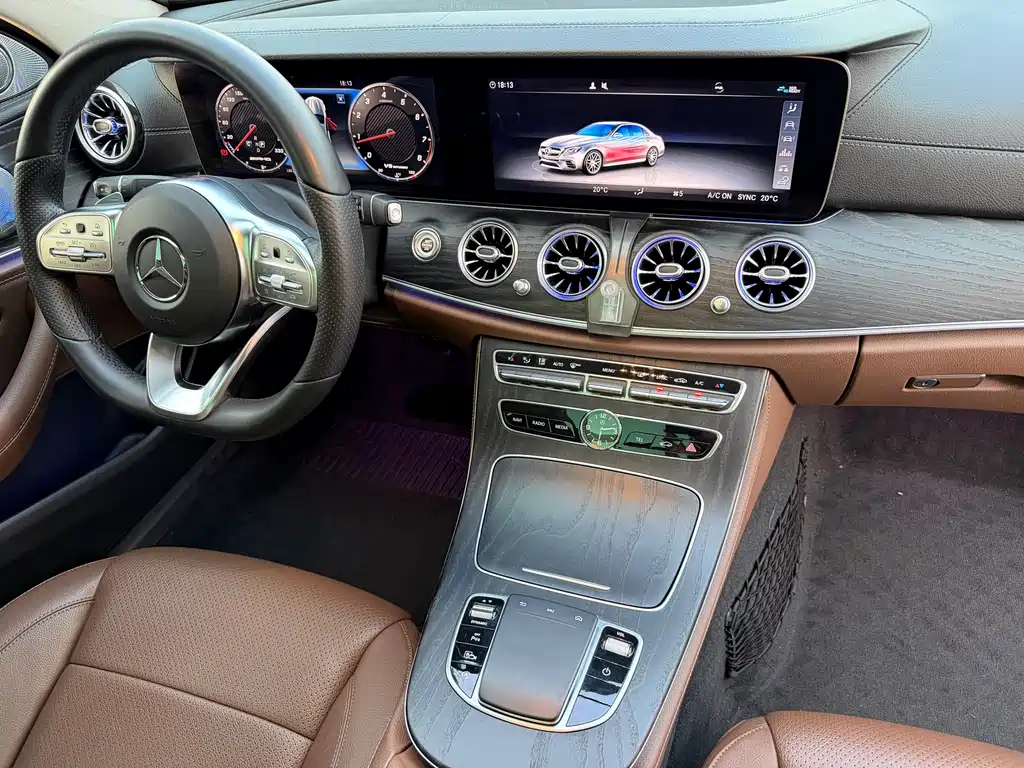 Mercedes-Benz E-Class 2019 — фото 10