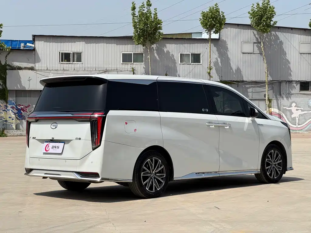 GAC Motor Trumpchi M8 2024 — фото 25
