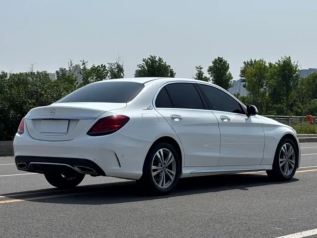 Mercedes-Benz C-Class 2020 — фото 17