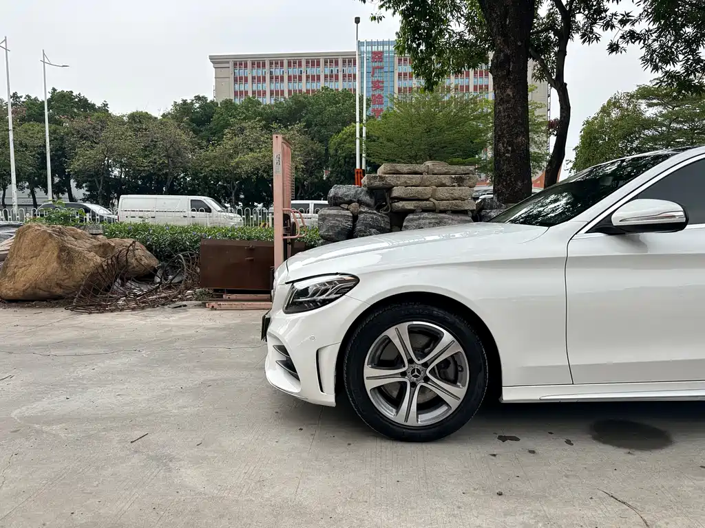 Mercedes-Benz C-Class 2020 — фото 16