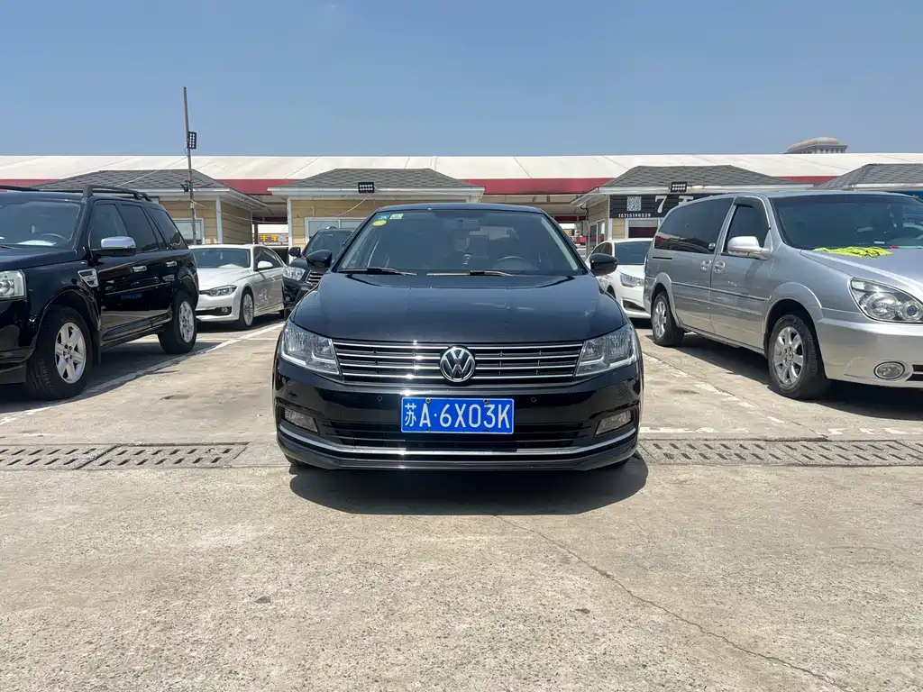 Volkswagen Lavida 2018 — фото 1