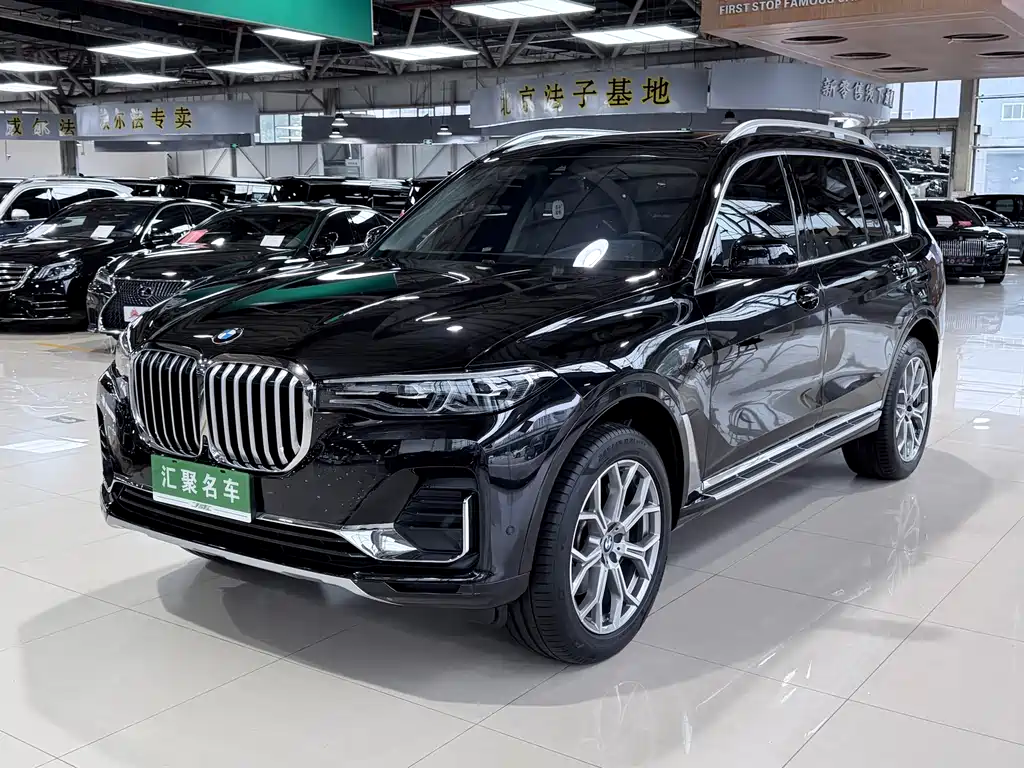 BMW X7 2020 — фото 1