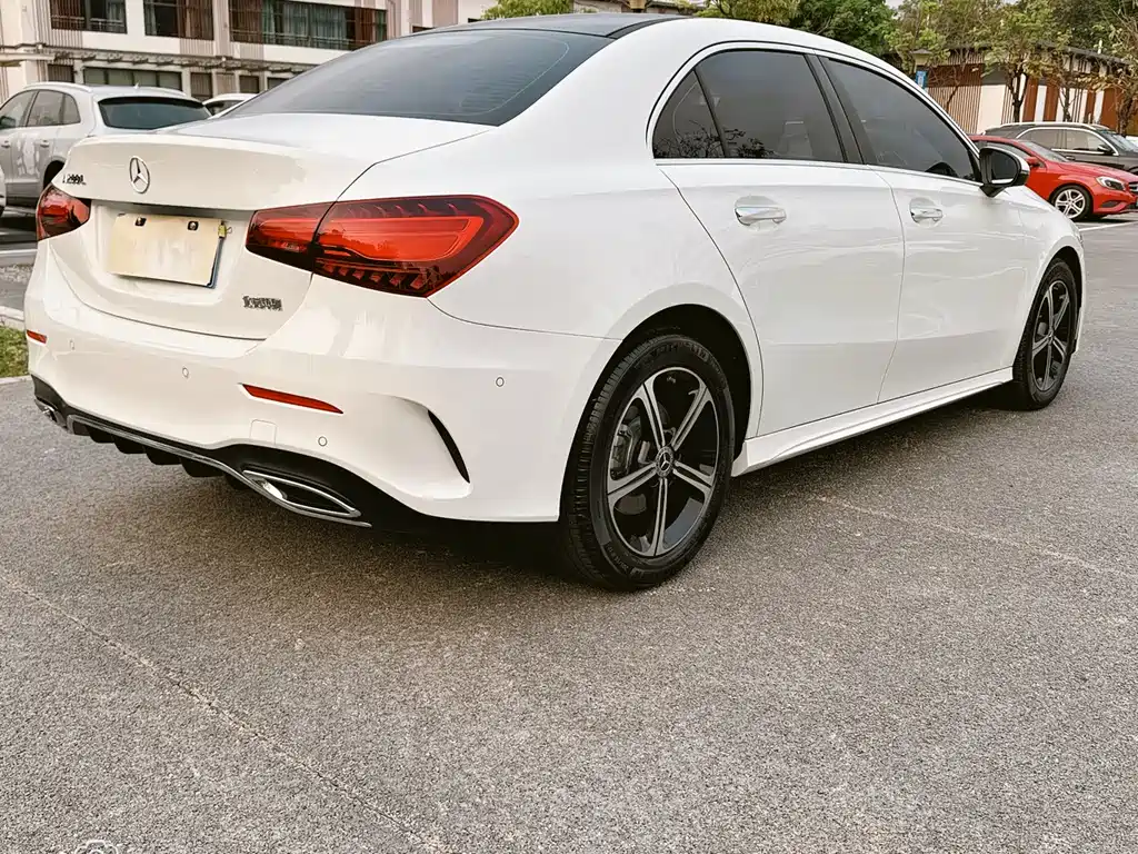 Mercedes-Benz A-Class 2025 — фото 15