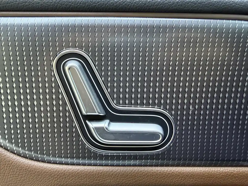 Mercedes-Benz GLB 2022 — фото 14