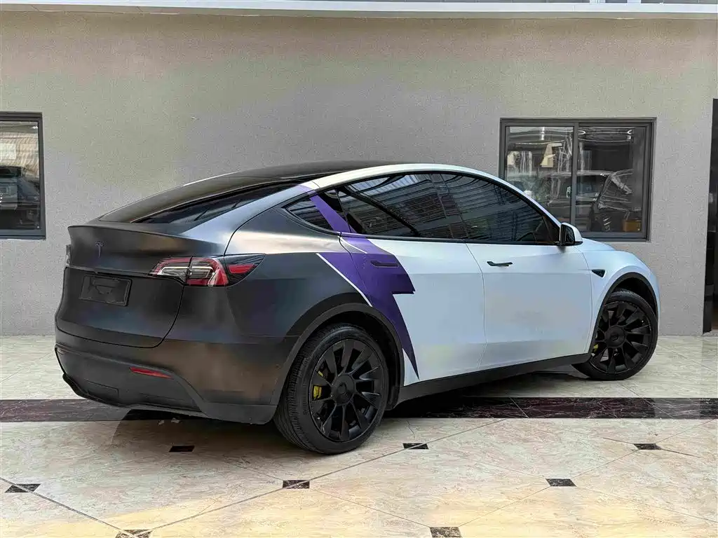 Tesla Model Y 2021 — фото 17