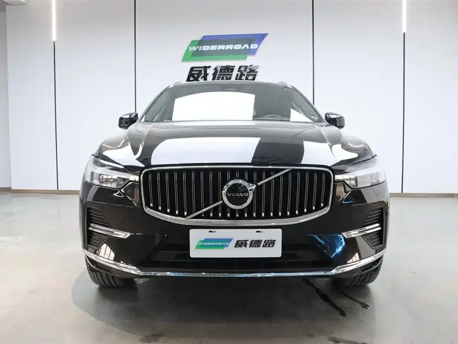 Volvo XC60 2024 — фото 3